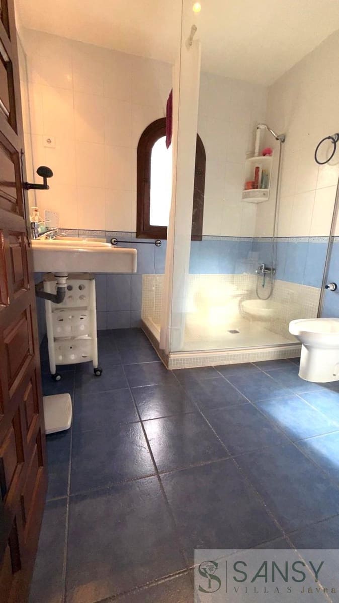 6 makuuhuone Huvila myytävänä paikassa Javea / Xabia mukana uima-altaan 
autotalli - 850 000 € (Ref: 9047190)