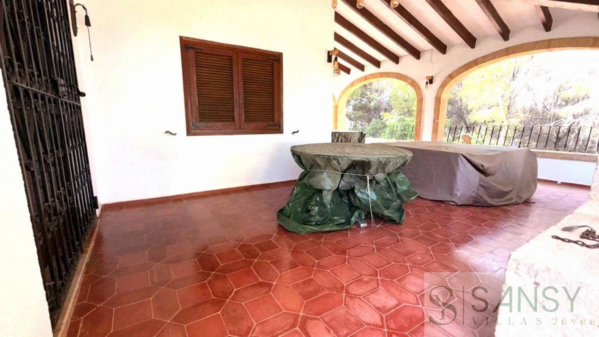 6 makuuhuone Huvila myytävänä paikassa Javea / Xabia mukana uima-altaan 
autotalli - 850 000 € (Ref: 9047190)