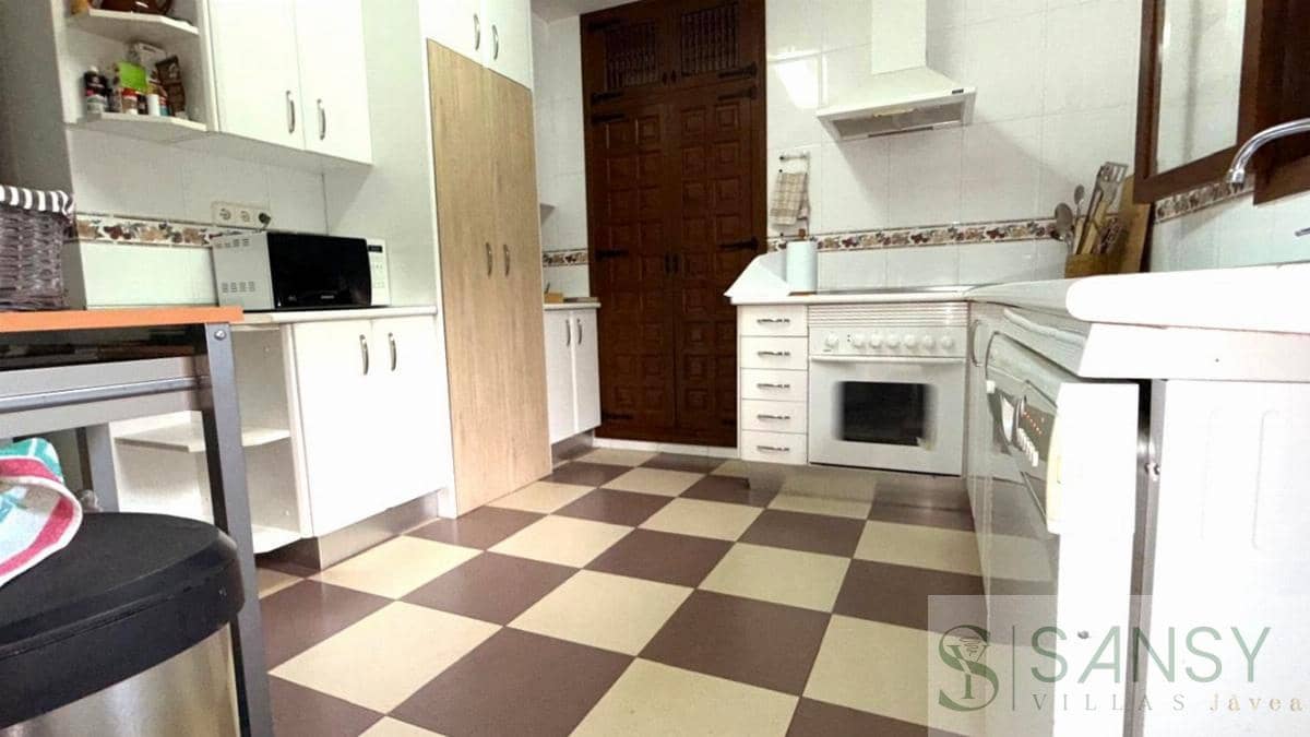 6 makuuhuone Huvila myytävänä paikassa Javea / Xabia mukana uima-altaan 
autotalli - 850 000 € (Ref: 9047190)