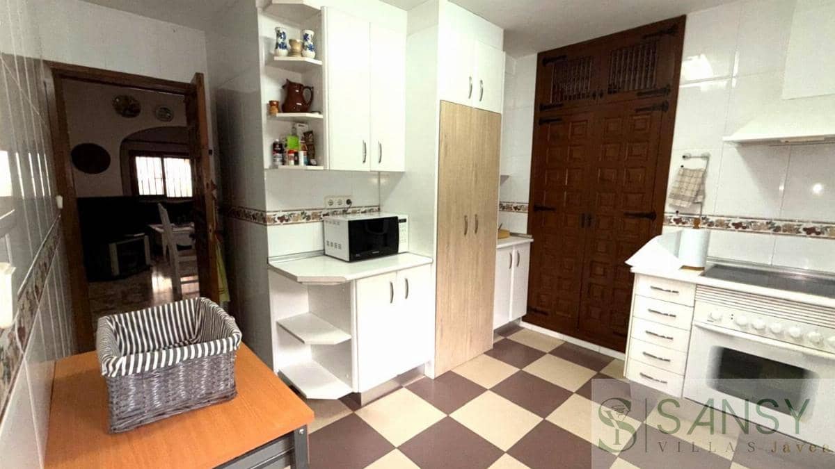 6 makuuhuone Huvila myytävänä paikassa Javea / Xabia mukana uima-altaan 
autotalli - 850 000 € (Ref: 9047190)