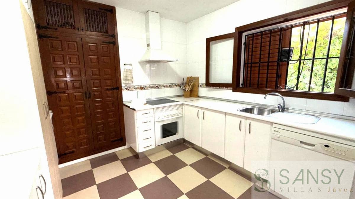 6 makuuhuone Huvila myytävänä paikassa Javea / Xabia mukana uima-altaan 
autotalli - 850 000 € (Ref: 9047190)