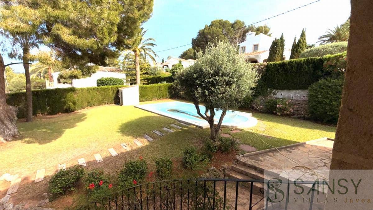 6 makuuhuone Huvila myytävänä paikassa Javea / Xabia mukana uima-altaan 
autotalli - 850 000 € (Ref: 9047190)