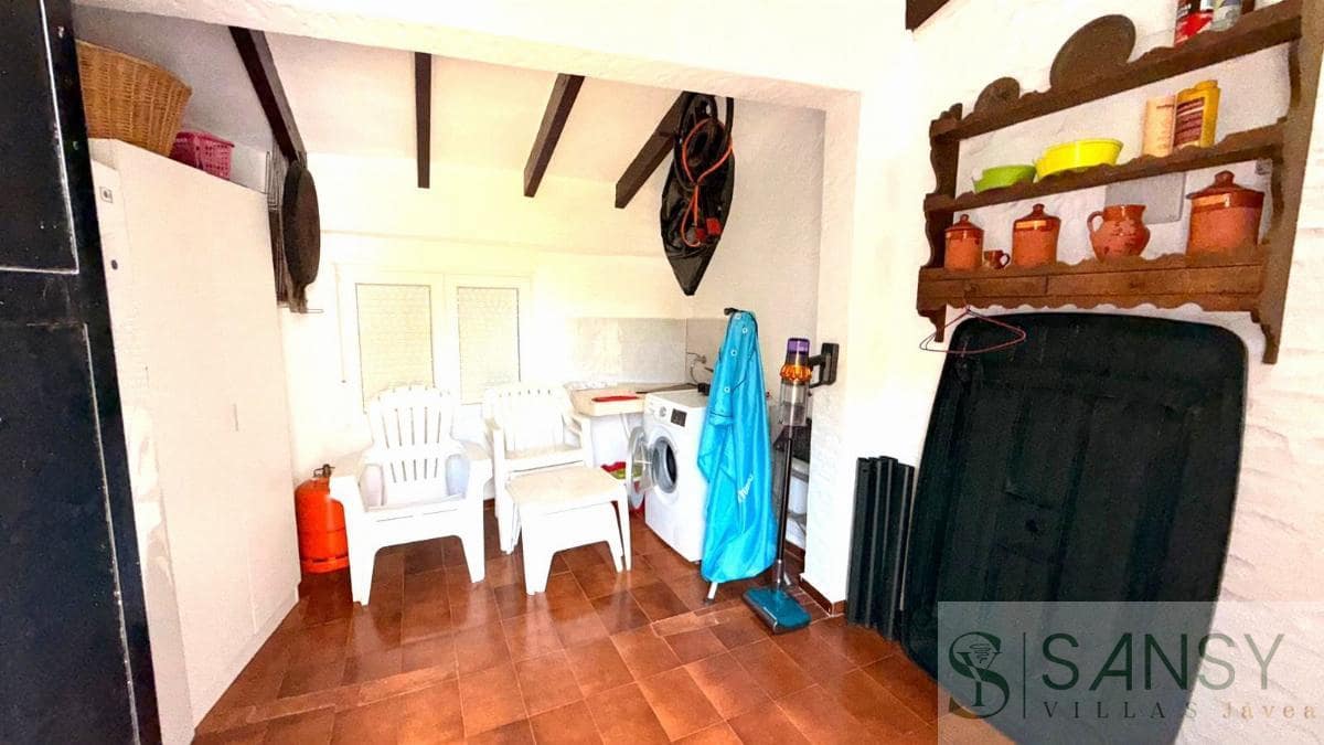 6 makuuhuone Huvila myytävänä paikassa Javea / Xabia mukana uima-altaan 
autotalli - 850 000 € (Ref: 9047190)