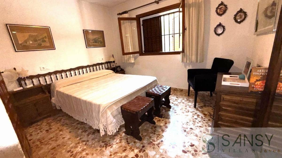 6 makuuhuone Huvila myytävänä paikassa Javea / Xabia mukana uima-altaan 
autotalli - 850 000 € (Ref: 9047190)