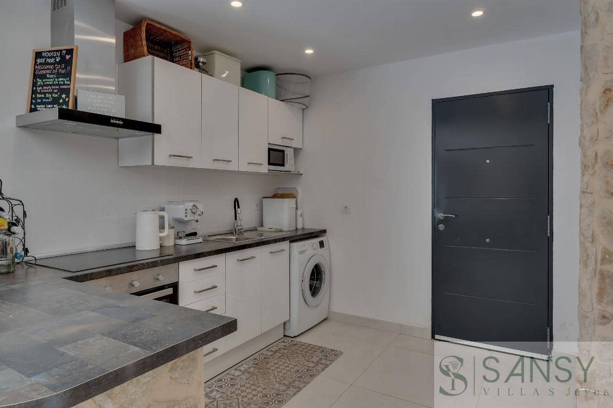 5 soveværelse Villa til salg i Javea / Xabia med swimmingpool - € 895.000 (Ref: 9068381)