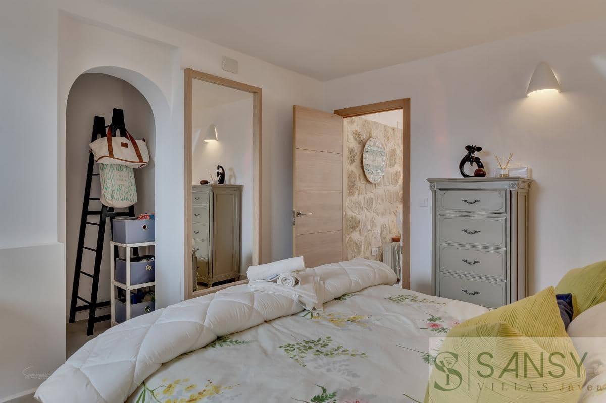 5 soveværelse Villa til salg i Javea / Xabia med swimmingpool - € 895.000 (Ref: 9068381)