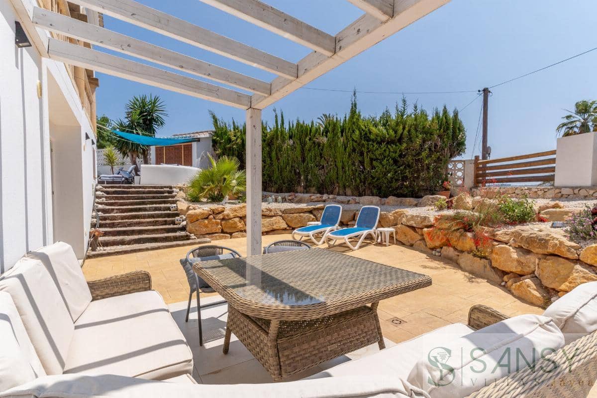 5 soveværelse Villa til salg i Javea / Xabia med swimmingpool - € 895.000 (Ref: 9068381)