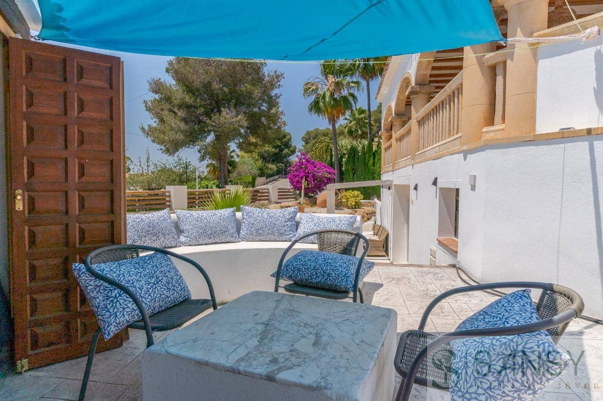 5 soveværelse Villa til salg i Javea / Xabia med swimmingpool - € 895.000 (Ref: 9068381)