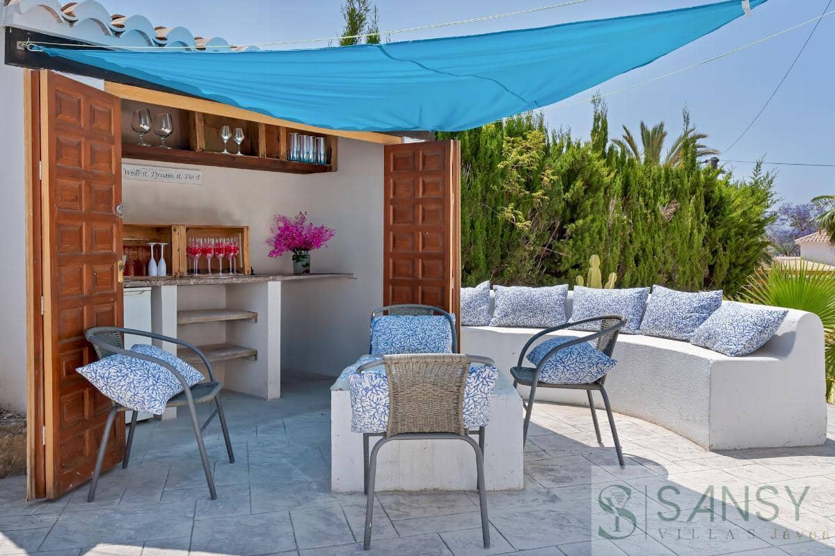 5 soveværelse Villa til salg i Javea / Xabia med swimmingpool - € 895.000 (Ref: 9068381)