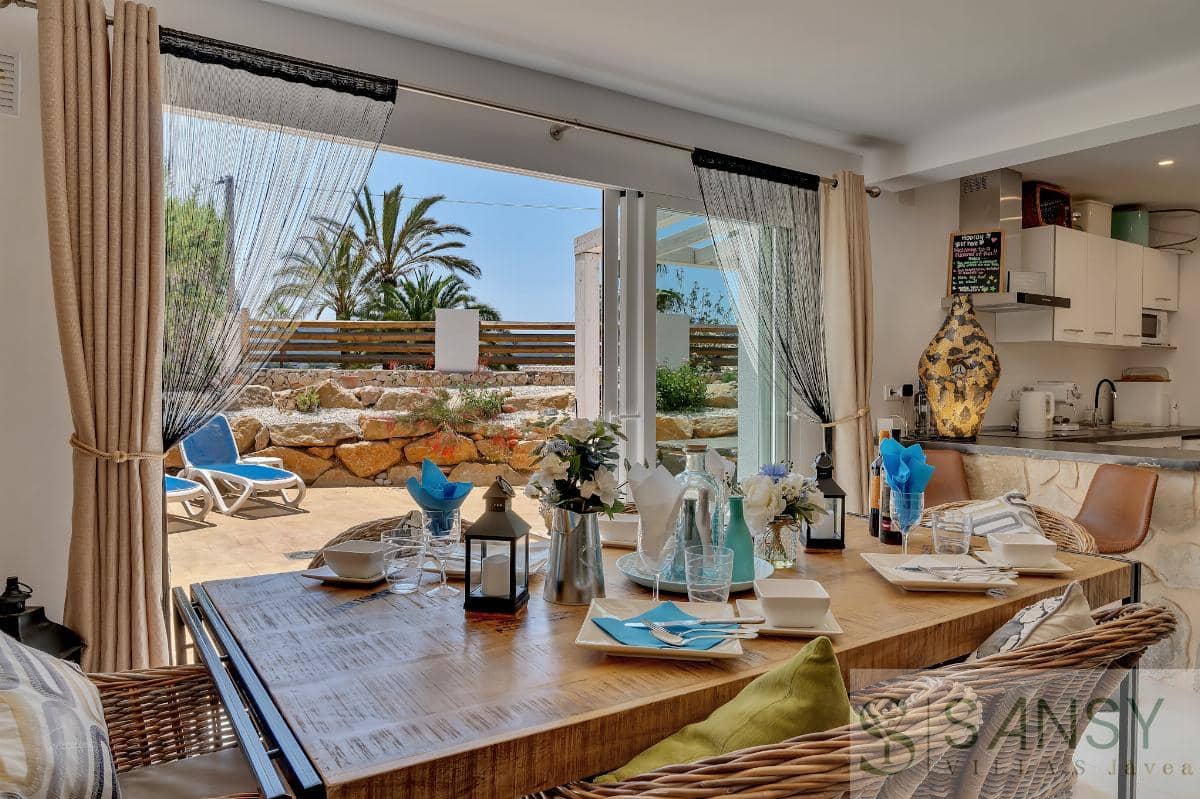 5 soveværelse Villa til salg i Javea / Xabia med swimmingpool - € 895.000 (Ref: 9068381)