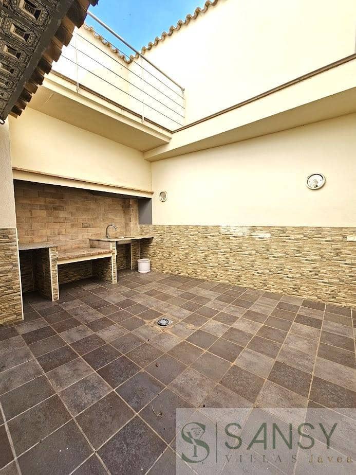 4 soveværelse Byhus til salg i Gandia med garage - € 340.000 (Ref: 9068382)