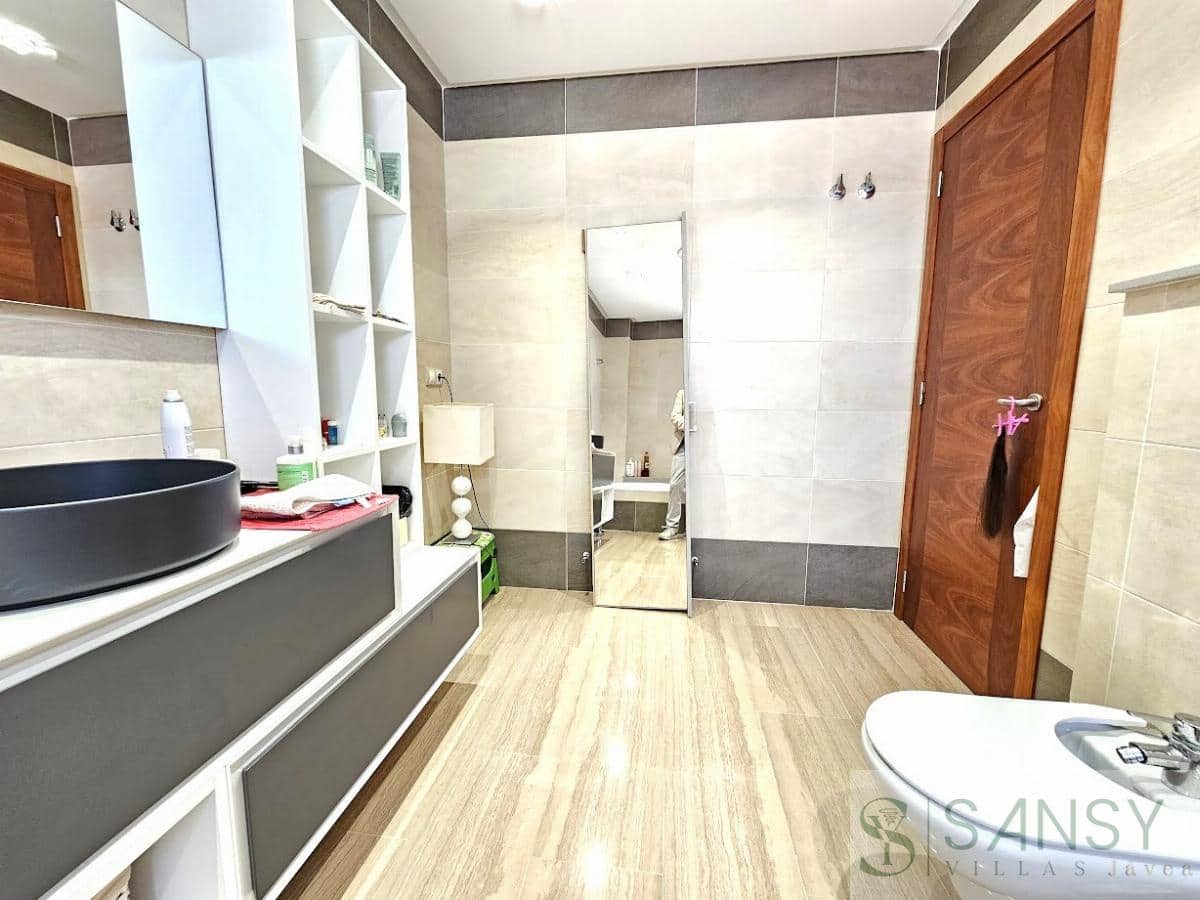 4 soveværelse Byhus til salg i Gandia med garage - € 340.000 (Ref: 9068382)