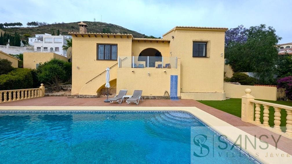 3 Zimmer Villa zu verkaufen in Cumbre del Sol mit Pool - 525.000 € (Ref: 9094842)
