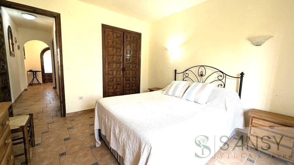 3 Zimmer Villa zu verkaufen in Cumbre del Sol mit Pool - 525.000 € (Ref: 9094842)