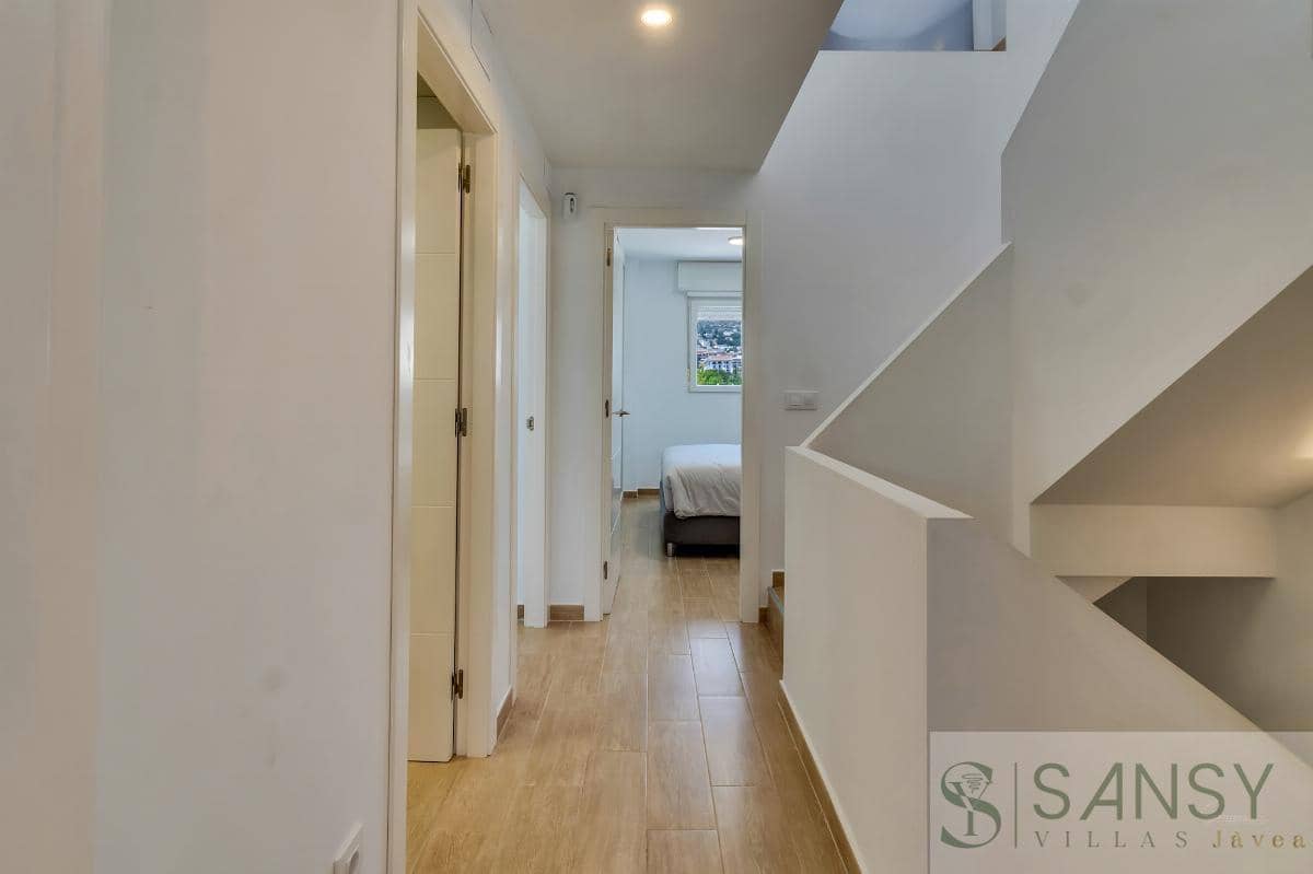 4 soveværelse Bungalow til salg i Javea / Xabia med swimmingpool garage - € 649.000 (Ref: 9094843)