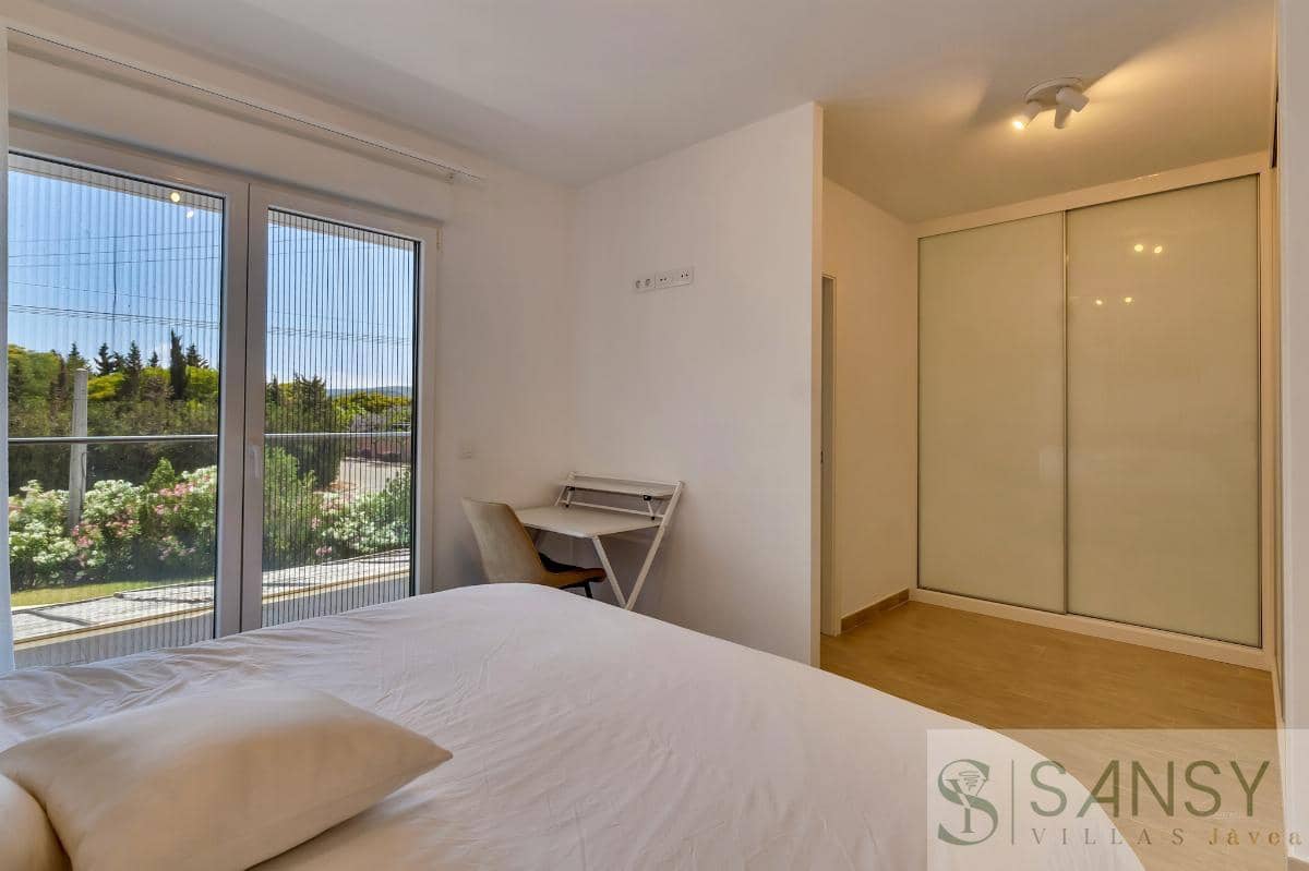 4 soveværelse Bungalow til salg i Javea / Xabia med swimmingpool garage - € 649.000 (Ref: 9094843)