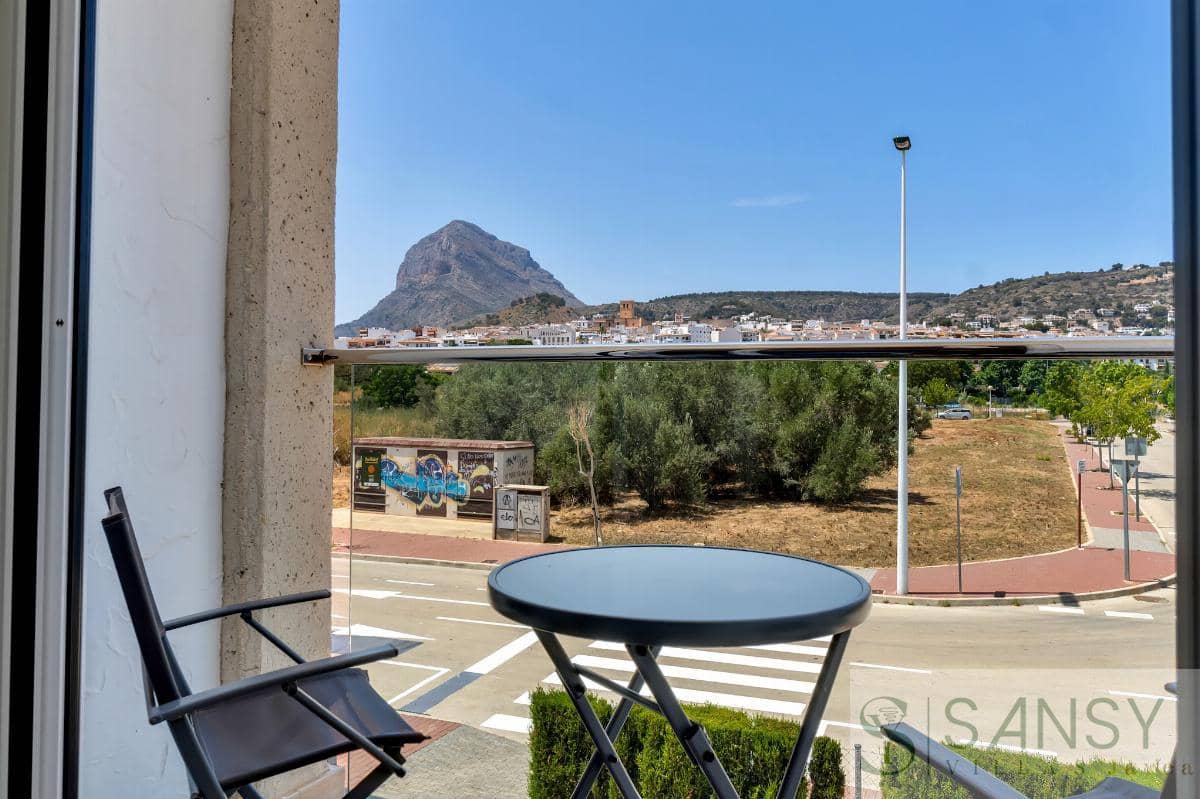 4 soveværelse Bungalow til salg i Javea / Xabia med swimmingpool garage - € 649.000 (Ref: 9094843)