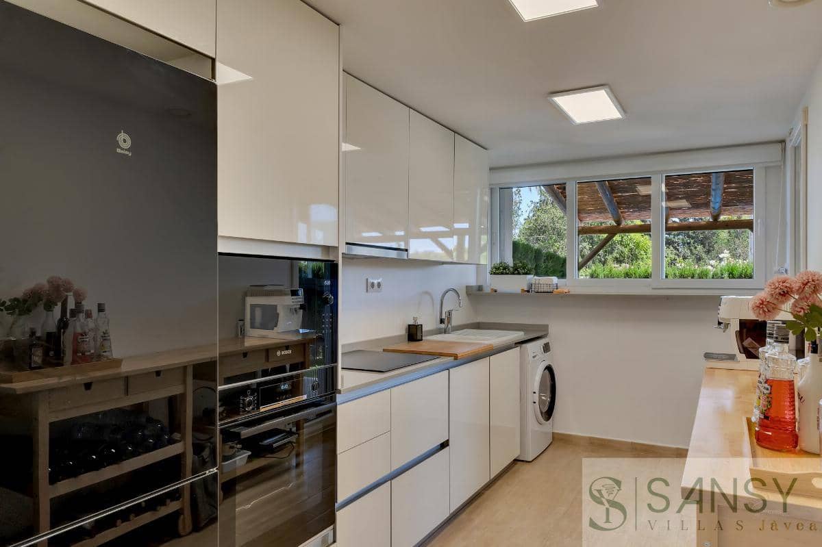 4 soveværelse Bungalow til salg i Javea / Xabia med swimmingpool garage - € 649.000 (Ref: 9094843)