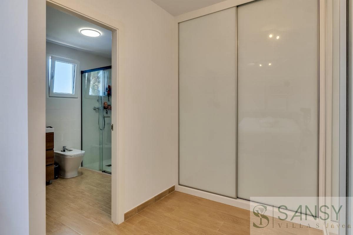 4 soveværelse Bungalow til salg i Javea / Xabia med swimmingpool garage - € 649.000 (Ref: 9094843)