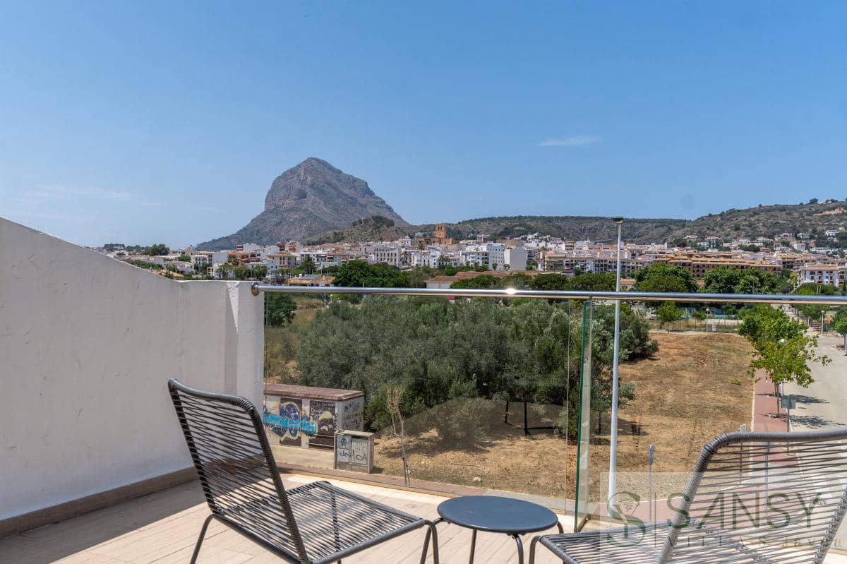 4 soveværelse Bungalow til salg i Javea / Xabia med swimmingpool garage - € 649.000 (Ref: 9094843)