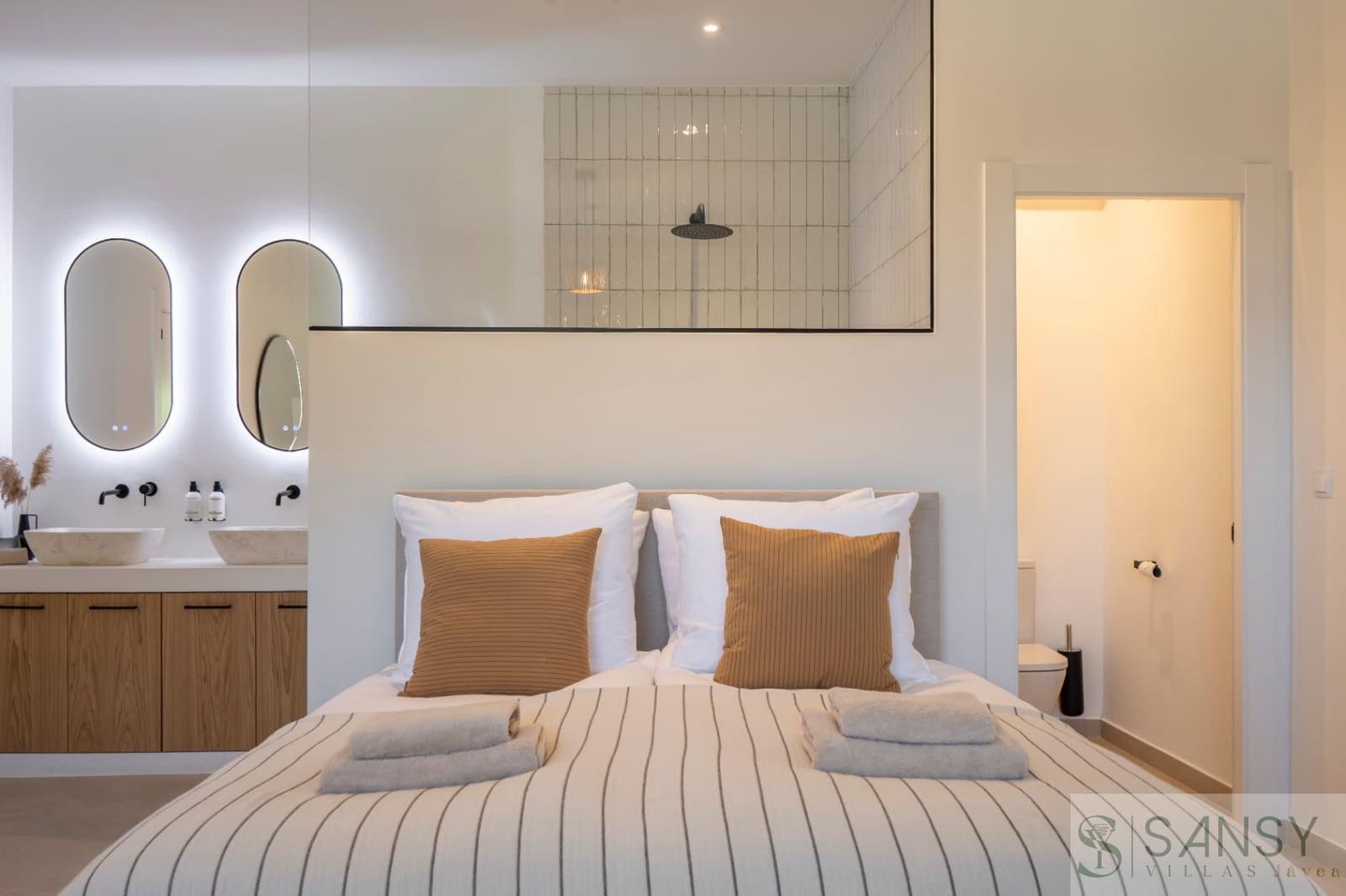 9 soveværelse Villa til salg i Javea / Xabia med swimmingpool garage - € 3.950.000 (Ref: 9111694)