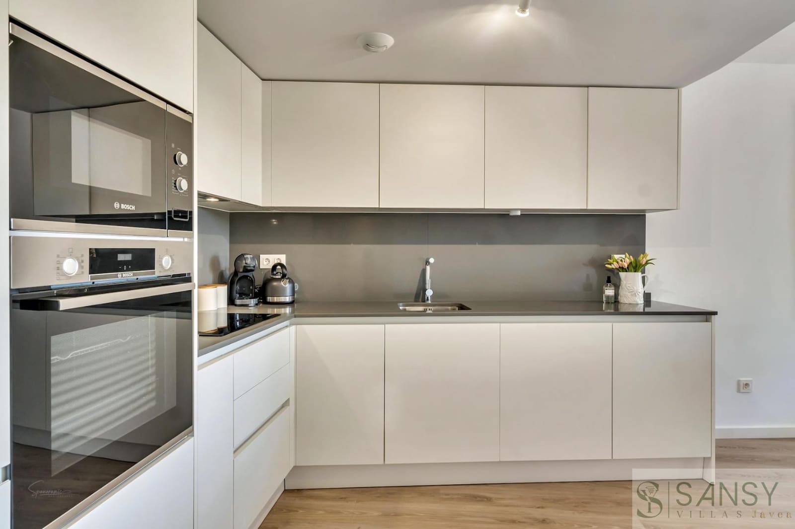 Apartamento de 3 habitaciones en Javea / Xàbia en venta con piscina garaje - 469.000 € (Ref: 9118443)