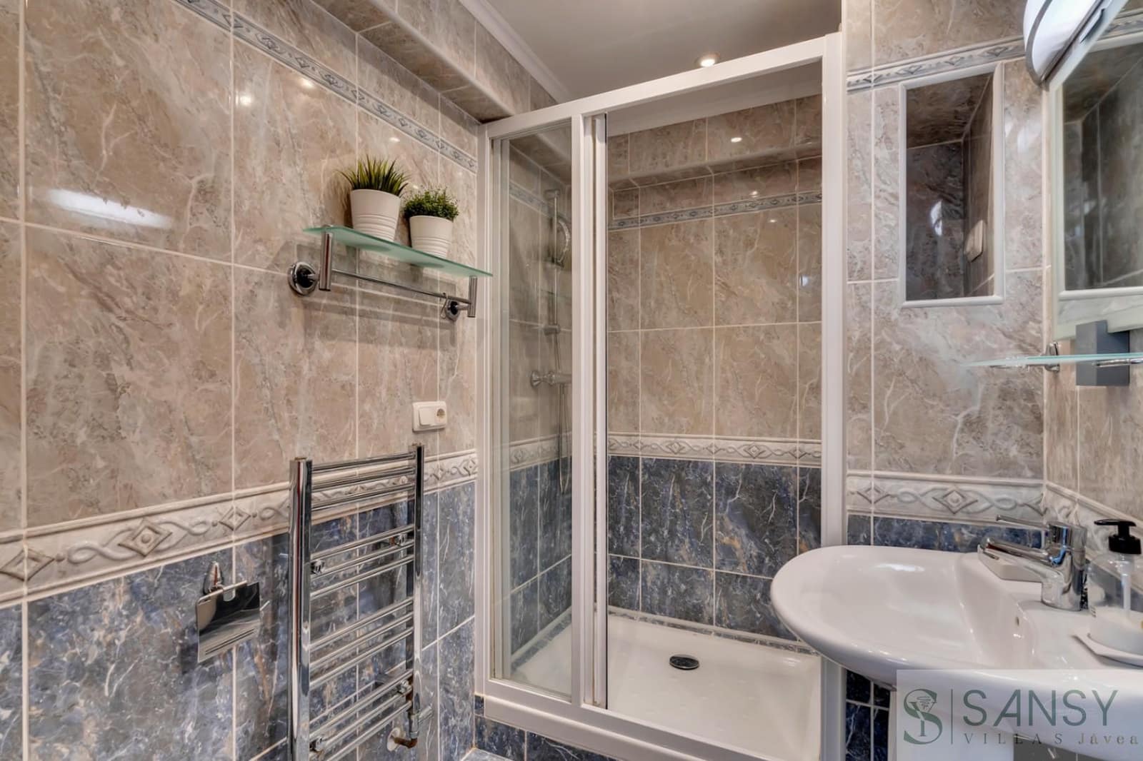 4 makuuhuone Huvila myytävänä paikassa Javea / Xabia mukana uima-altaan 
autotalli - 890 000 € (Ref: 9118445)