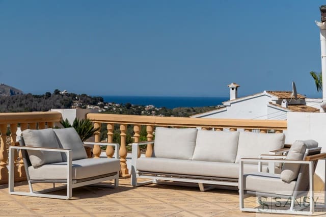 Chalet de 4 habitaciones en Cap Martí - El Tossalet - Pinomar, Javea / Xàbia en venta con piscina garaje - 890.000 € (Ref: 9118445)