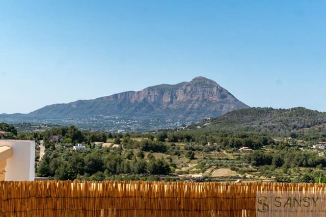 Chalet de 4 habitaciones en Cap Martí - El Tossalet - Pinomar, Javea / Xàbia en venta con piscina garaje - 890.000 € (Ref: 9118445)