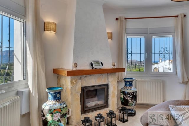 Chalet de 4 habitaciones en Cap Martí - El Tossalet - Pinomar, Javea / Xàbia en venta con piscina garaje - 890.000 € (Ref: 9118445)