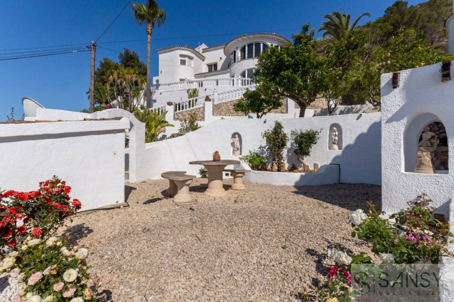 4 makuuhuone Huvila myytävänä paikassa Javea / Xabia mukana uima-altaan 
autotalli - 890 000 € (Ref: 9118445)