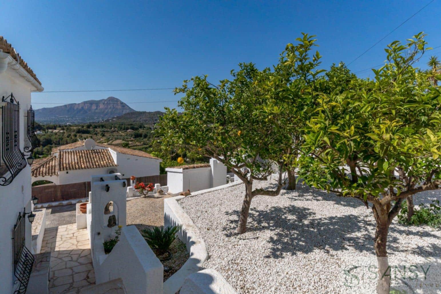 4 makuuhuone Huvila myytävänä paikassa Javea / Xabia mukana uima-altaan 
autotalli - 890 000 € (Ref: 9118445)