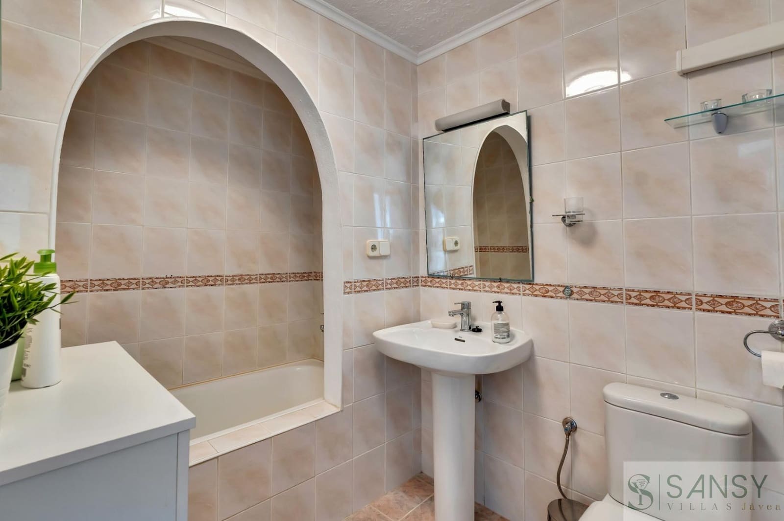 4 makuuhuone Huvila myytävänä paikassa Javea / Xabia mukana uima-altaan 
autotalli - 890 000 € (Ref: 9118445)