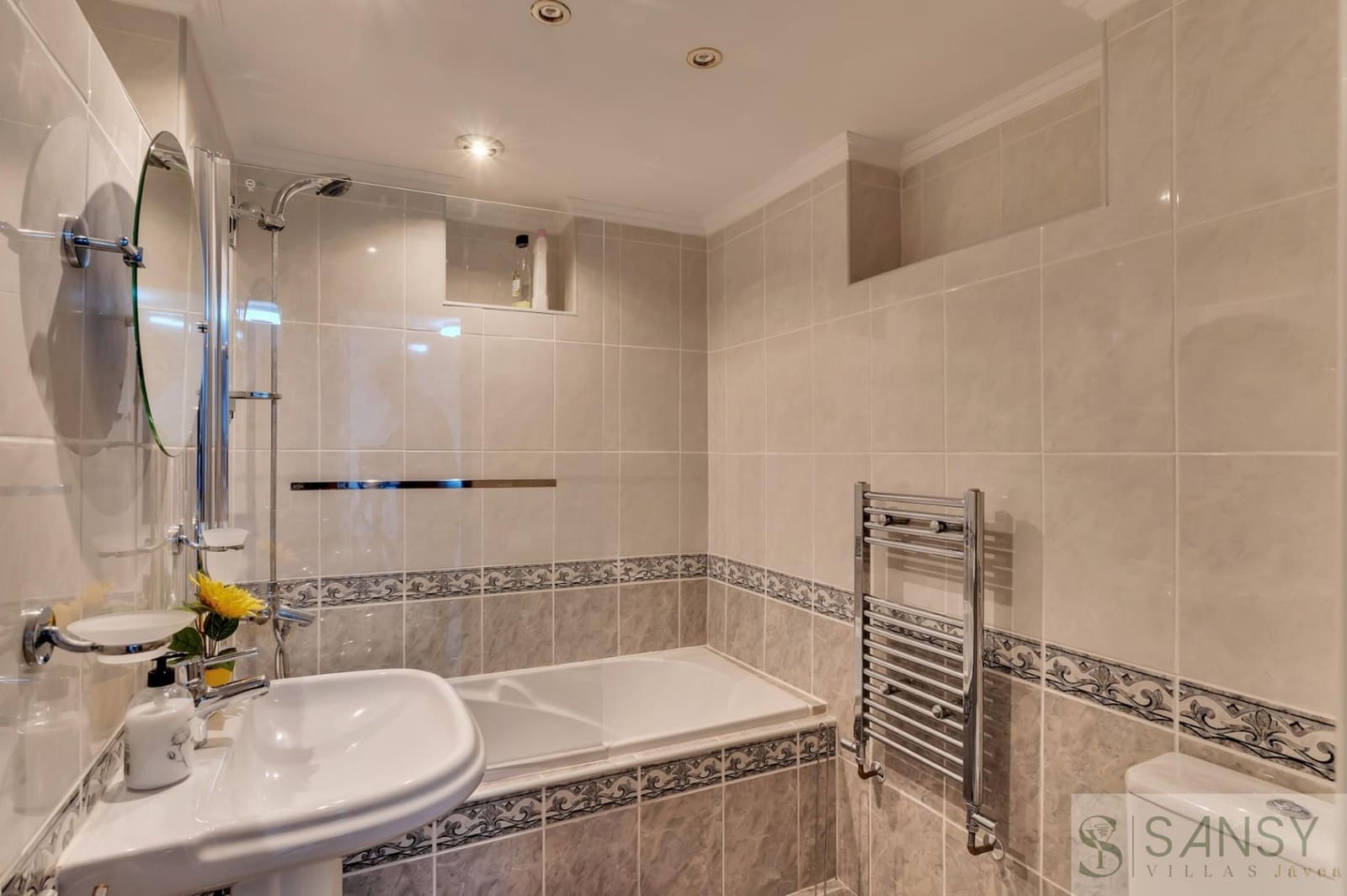 4 makuuhuone Huvila myytävänä paikassa Javea / Xabia mukana uima-altaan 
autotalli - 890 000 € (Ref: 9118445)