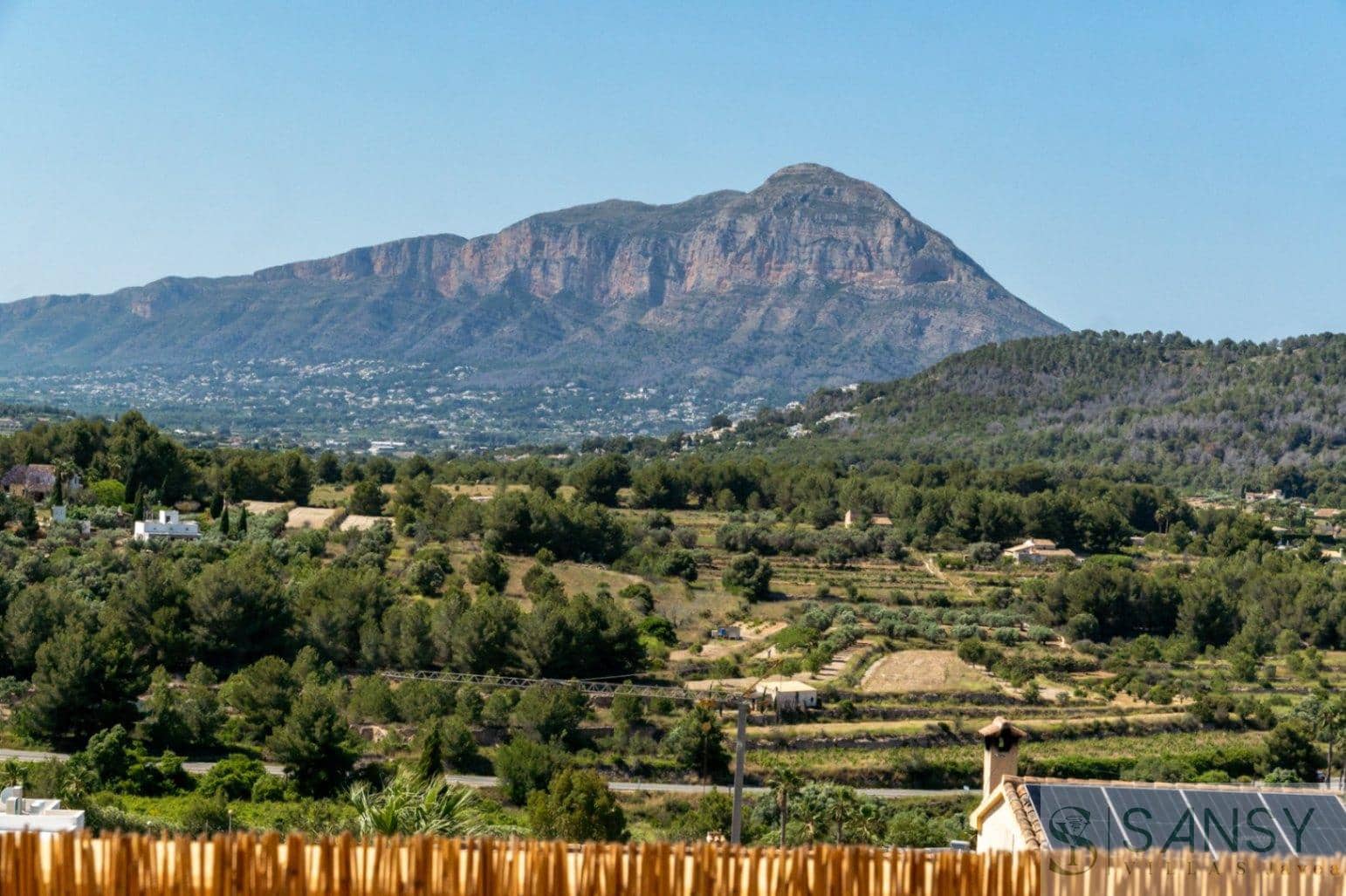 4 makuuhuone Huvila myytävänä paikassa Javea / Xabia mukana uima-altaan 
autotalli - 890 000 € (Ref: 9118445)