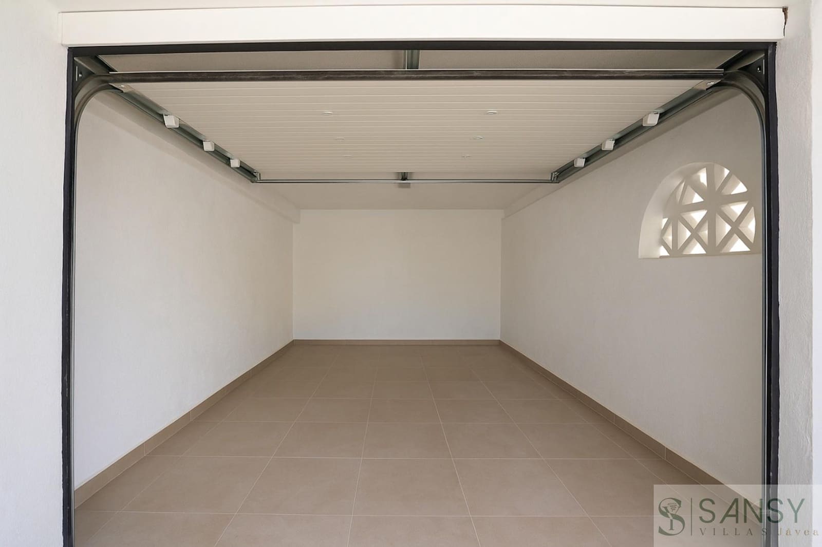 4 makuuhuone Huvila myytävänä paikassa Javea / Xabia mukana uima-altaan 
autotalli - 890 000 € (Ref: 9118445)