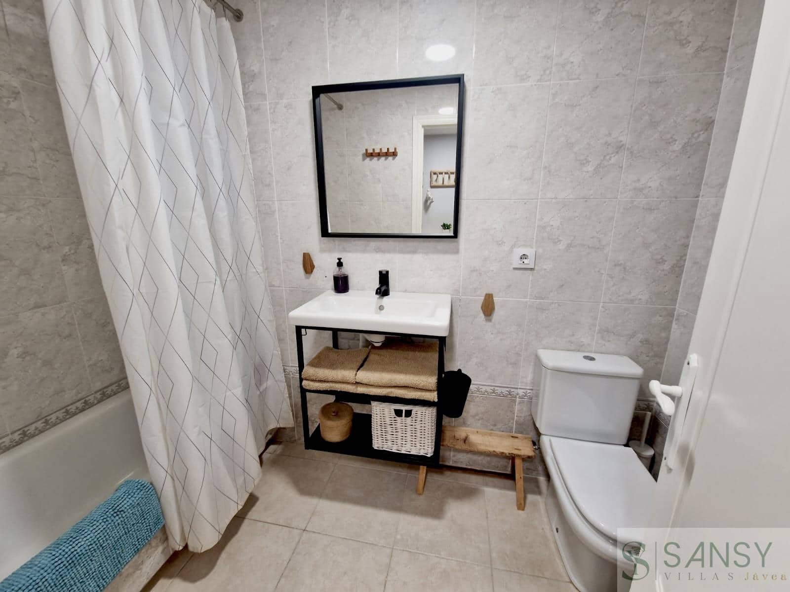 1 soveværelse Lejlighed til salg i Arenal med swimmingpool garage - € 279.000 (Ref: 9146611)