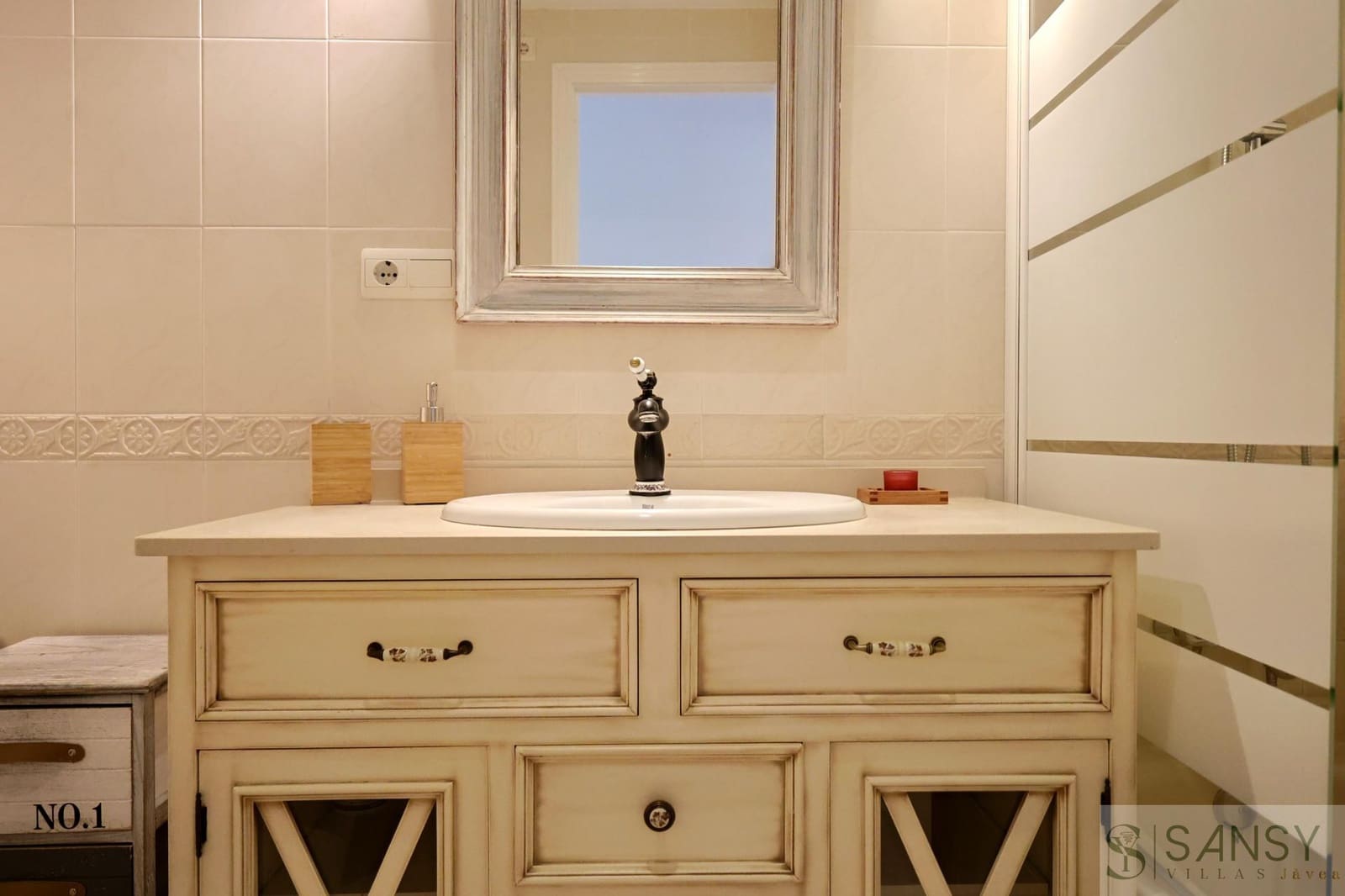 2 slaapkamer Appartement te koop in Javea / Xabia met garage - € 410.000 (Ref: 9159122)