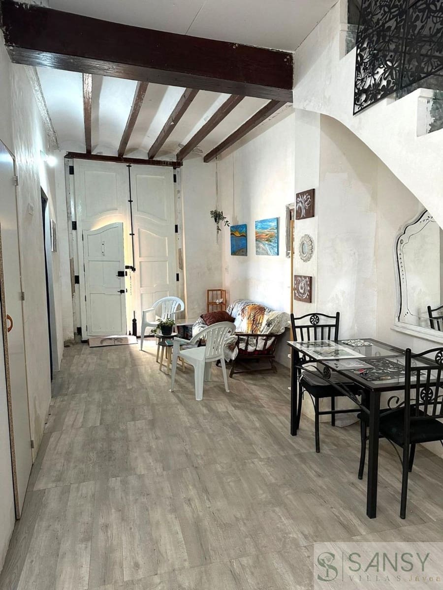 4 slaapkamer Halfvrijstaande villa te koop in Piles - € 146.000 (Ref: 9163306)