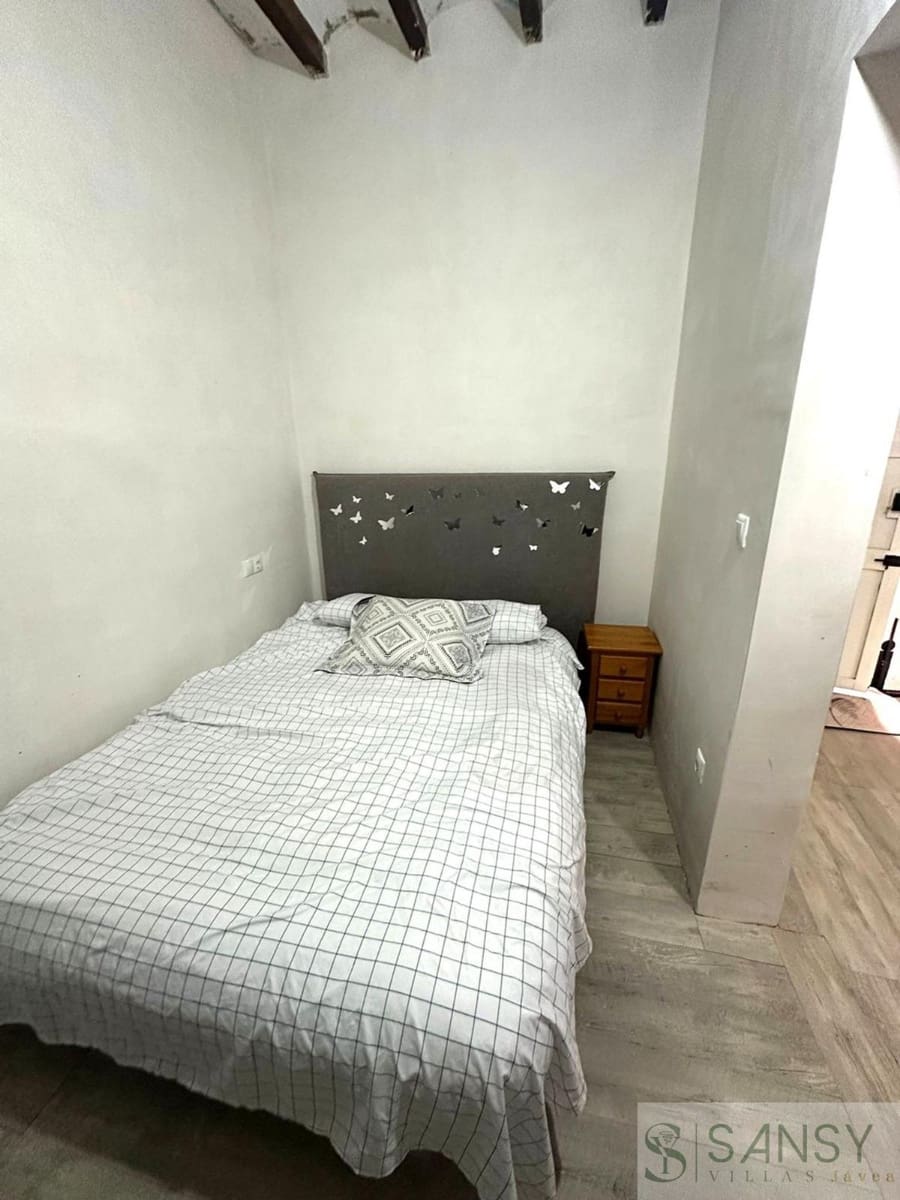 4 slaapkamer Halfvrijstaande villa te koop in Piles - € 146.000 (Ref: 9163306)