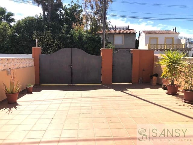 4 slaapkamer Villa te koop in Oliva Nova, Oliva met garage - € 367.500 (Ref: 9163307)