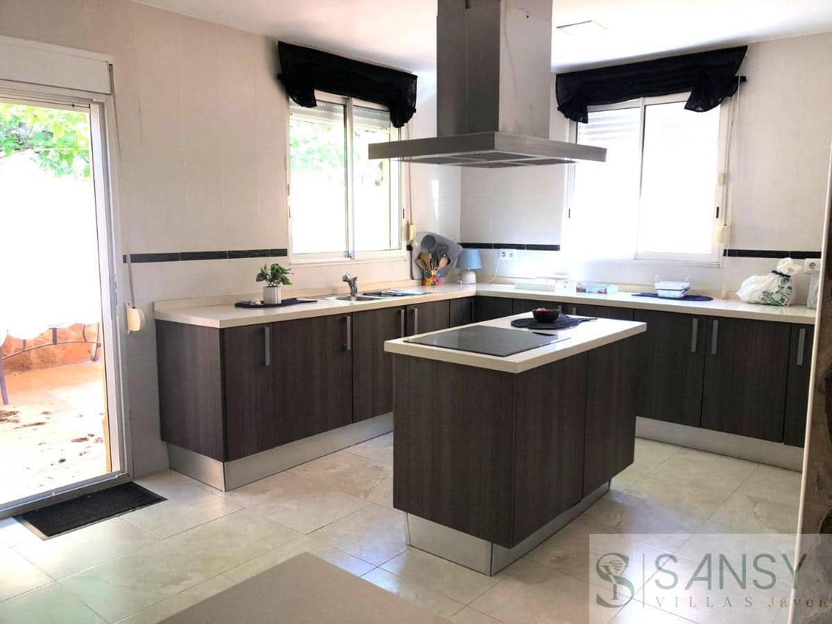 4 Zimmer Villa zu verkaufen in Oliva Nova mit Garage - 367.500 € (Ref: 9163307)