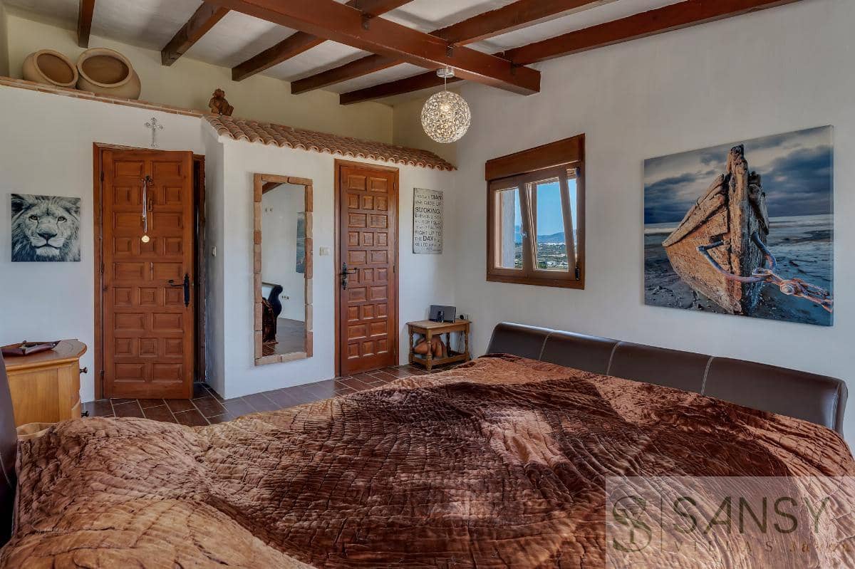 4 slaapkamer Finca/Landhuis te koop in Teulada met zwembad garage - € 525.000 (Ref: 9183173)