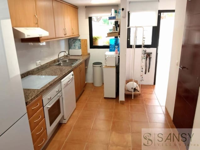 4 makuuhuone Omakotitalo vuokrattavana paikassa Centro ciudad, Javea / Xàbia mukana uima-altaan 
autotalli - 2 000 € (Ref: 9195127)