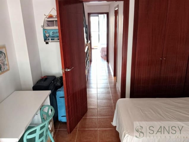 4 makuuhuone Omakotitalo vuokrattavana paikassa Centro ciudad, Javea / Xàbia mukana uima-altaan 
autotalli - 2 000 € (Ref: 9195127)