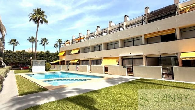 4 makuuhuone Omakotitalo vuokrattavana paikassa Centro ciudad, Javea / Xàbia mukana uima-altaan 
autotalli - 2 000 € (Ref: 9195127)