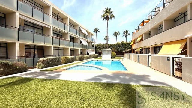 4 makuuhuone Omakotitalo vuokrattavana paikassa Centro ciudad, Javea / Xàbia mukana uima-altaan 
autotalli - 2 000 € (Ref: 9195127)