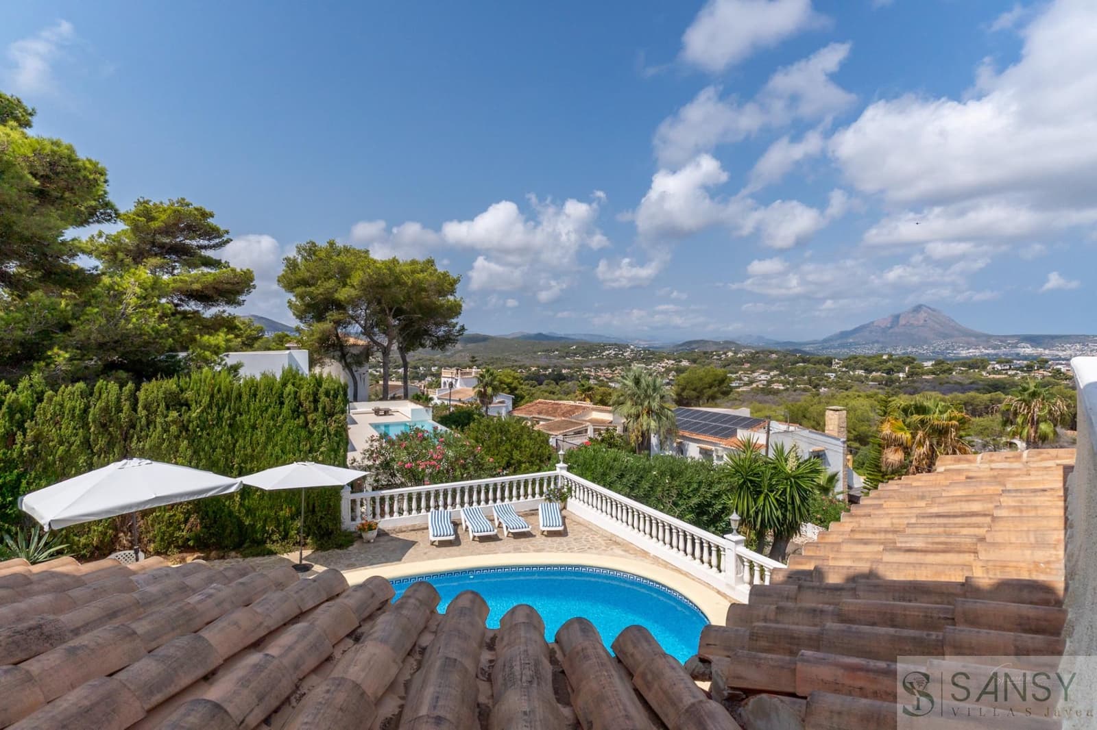 3 chambre Villa/Maison à vendre à Javea / Xabia avec piscine garage - 850 000 € (Ref: 9230242)