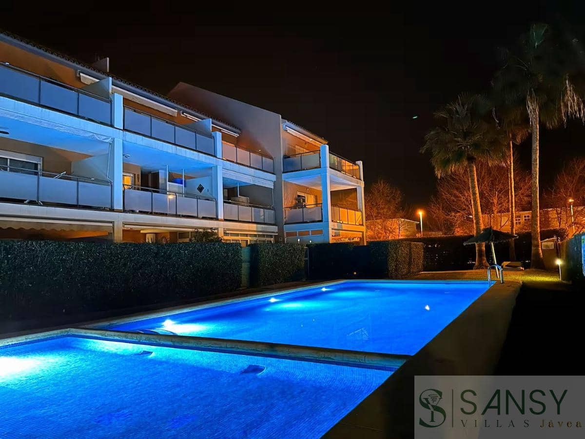 3 makuuhuone Huoneisto vuokrattavana paikassa Javea / Xabia mukana uima-altaan - 1 450 € (Ref: 9242540)