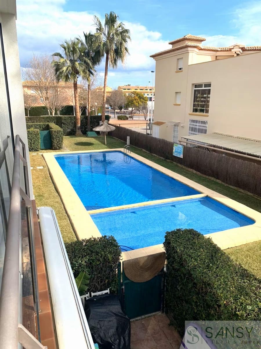 3 makuuhuone Huoneisto vuokrattavana paikassa Javea / Xabia mukana uima-altaan - 1 450 € (Ref: 9242540)
